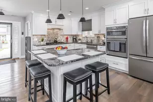 102 Weybridge Ct, Wenonah, NJ 08090 - Photo 1