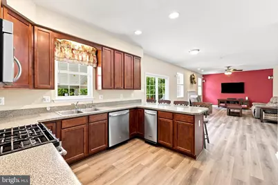 335 Patriot Drive, Swedesboro, NJ 08085 - Photo 9