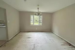 6 Harrell Ave, Monroe Township, NJ 08094 - Photo 3