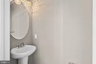 425 Dogwood Dr, Woodbury, NJ 08096 - Photo 17