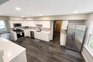 501 Forest Ct, Monroe Township, NJ 08094 - Photo 9