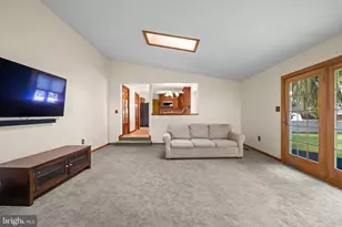 8 Williamsburg Ct, Sewell, NJ 08080 - Photo 13