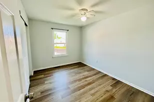 2 Quasar Ct, Sewell, NJ 08080 - Photo 9