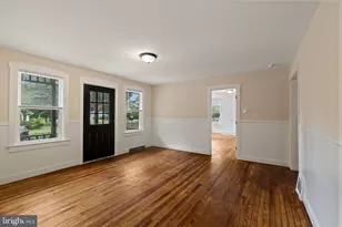 301 University Blvd, Glassboro, NJ 08028 - Photo 11