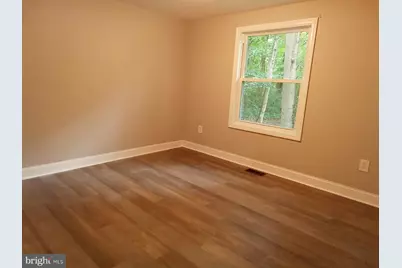 946 Lincoln Road, Harrison Township, NJ 08062 - Photo 5
