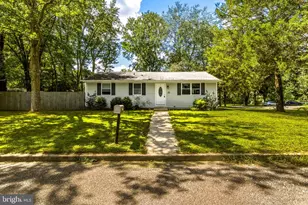 214 Franklin St, Clayton, NJ 08312 - Photo 1