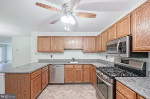323 Whittier Ct, Sewell, NJ 08080 - Photo 9