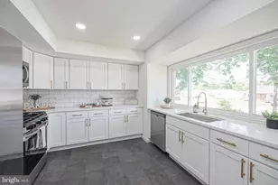 411 Greenview Rd, Blackwood, NJ 08012 - Photo 15