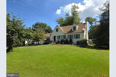 275 Glenwood Avenue, Woodbury Heights, NJ 08097 - Photo 1