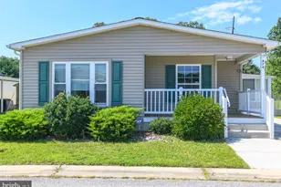 474 Edgemont Dr, Monroe Township, NJ 08094 - Photo 1