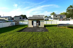408 Jennifer Ln, Monroe Township, NJ 08094 - Photo 5