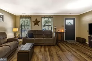743 Garrison Ct, West Deptford, NJ 08051 - Photo 5