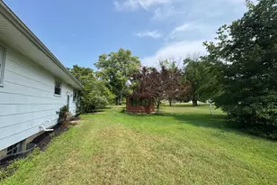 310 Fish Pond Rd, Sewell, NJ 08080 - Photo 17