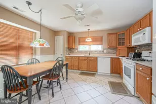 58 Nature Ln, Sewell, NJ 08080 - Photo 3