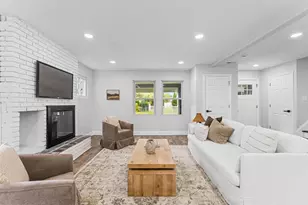 226 S Maple Ave, Woodbury, NJ 08096 - Photo 7