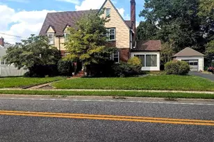 250 Delaware St, Woodbury, NJ 08096 - Photo 3