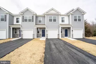 387 Mazzeo Dr, Glassboro, NJ 08028 - Photo 3