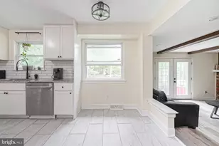 5 Indian Birch Rd, Blackwood, NJ 08012 - Photo 5