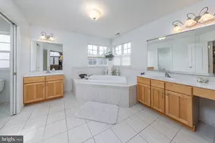 10 Morning Glory Cir, Harrison Township, NJ 08062 - Photo 17