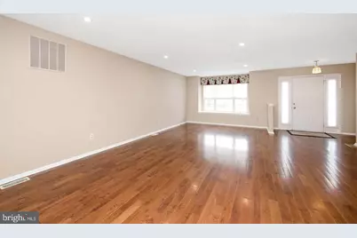 302 Allens Lane, Harrison Township, NJ 08062 - Photo 5