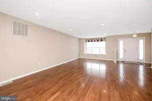 302 Allens Ln, Harrison Township, NJ 08062 - Photo 5