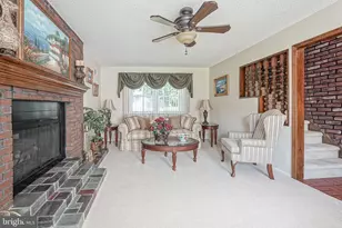 9 Gemini Ct, Sewell, NJ 08080 - Photo 5