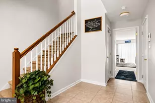 152 Acorn Dr, East Greenwich Township, NJ 08061 - Photo 5