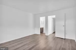21 Uxbridge Pl, Sewell, NJ 08080 - Photo 7