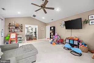 2 Atlas Ct, Sewell, NJ 08080 - Photo 15