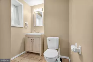 1425 12th Ave, Monroe Township, NJ 08094 - Photo 17
