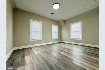 19 W Madison Street, Paulsboro, NJ 08066 - Photo 13