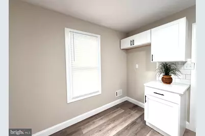19 W Madison Street, Paulsboro, NJ 08066 - Photo 9