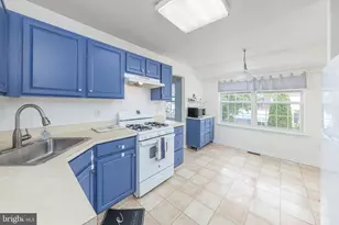 147 Tradewinds Dr, East Greenwich Township, NJ 08061 - Photo 7