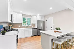 106 Lakeside Dr, Glassboro, NJ 08028 - Photo 7