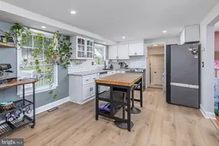 24 Goodwin Pkwy, Sewell, NJ 08080 - Photo 11