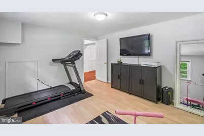 225 Academy Avenue, Woodbury Heights, NJ 08097 - Photo 47
