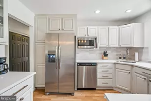225 Academy Ave, Woodbury Heights, NJ 08097 - Photo 9