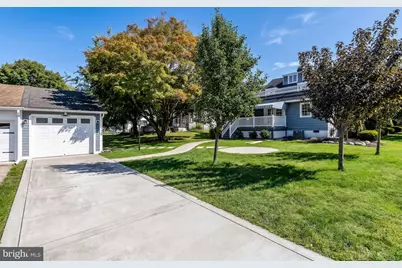 160 W Holly Avenue, Pitman, NJ 08071 - Photo 5