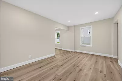 129 W Washington Street, Paulsboro, NJ 08066 - Photo 7