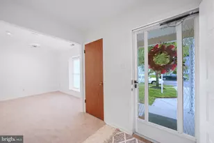 313 Martinique Dr, Monroe Township, NJ 08094 - Photo 3