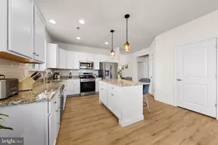 18 Prestwick Ln, Monroe Township, NJ 08094 - Photo 9