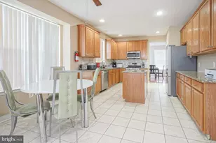 296 Rushfoil Dr, Monroe Township, NJ 08094 - Photo 9