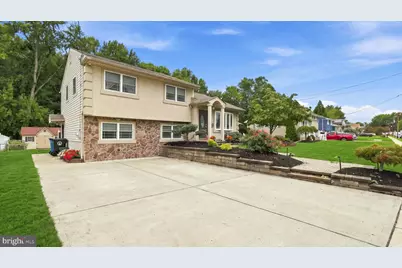30 Pleasant Valley Drive, West Deptford Township, NJ 08096 - Photo 3