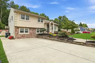30 Pleasant Valley Dr, West Deptford Township, NJ 08096 - Photo 3