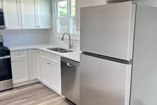 412 Robin Ln, Monroe Township, NJ 08094 - Photo 5