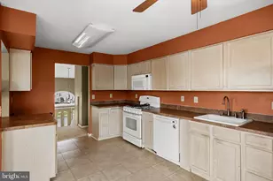 310 Sussex Ct, Swedesboro, NJ 08085 - Photo 9