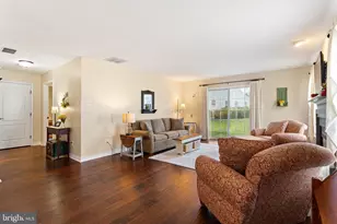 567 Riviera Dr, Monroe Township, NJ 08094 - Photo 15