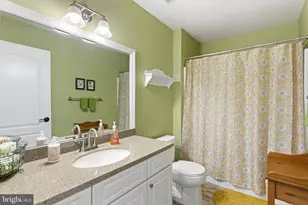 567 Riviera Dr, Monroe Township, NJ 08094 - Photo 23