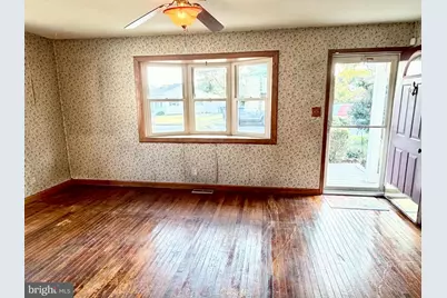 454 Florence Boulevard, Monroe Township, NJ 08094 - Photo 5