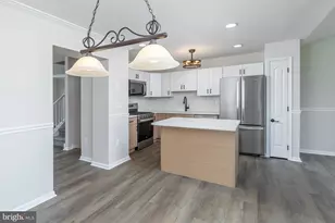 1042 Buckingham Dr, West Deptford Township, NJ 08086 - Photo 9